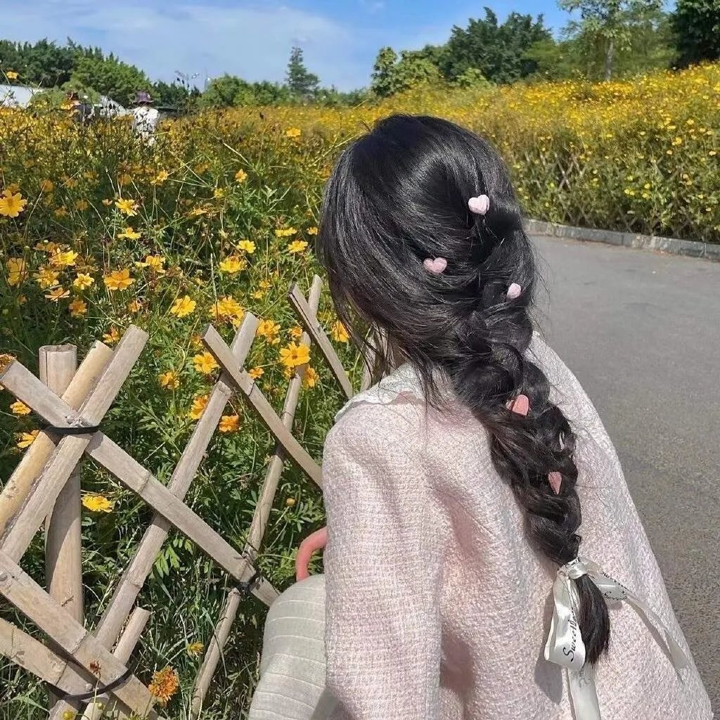 《理想国》海报